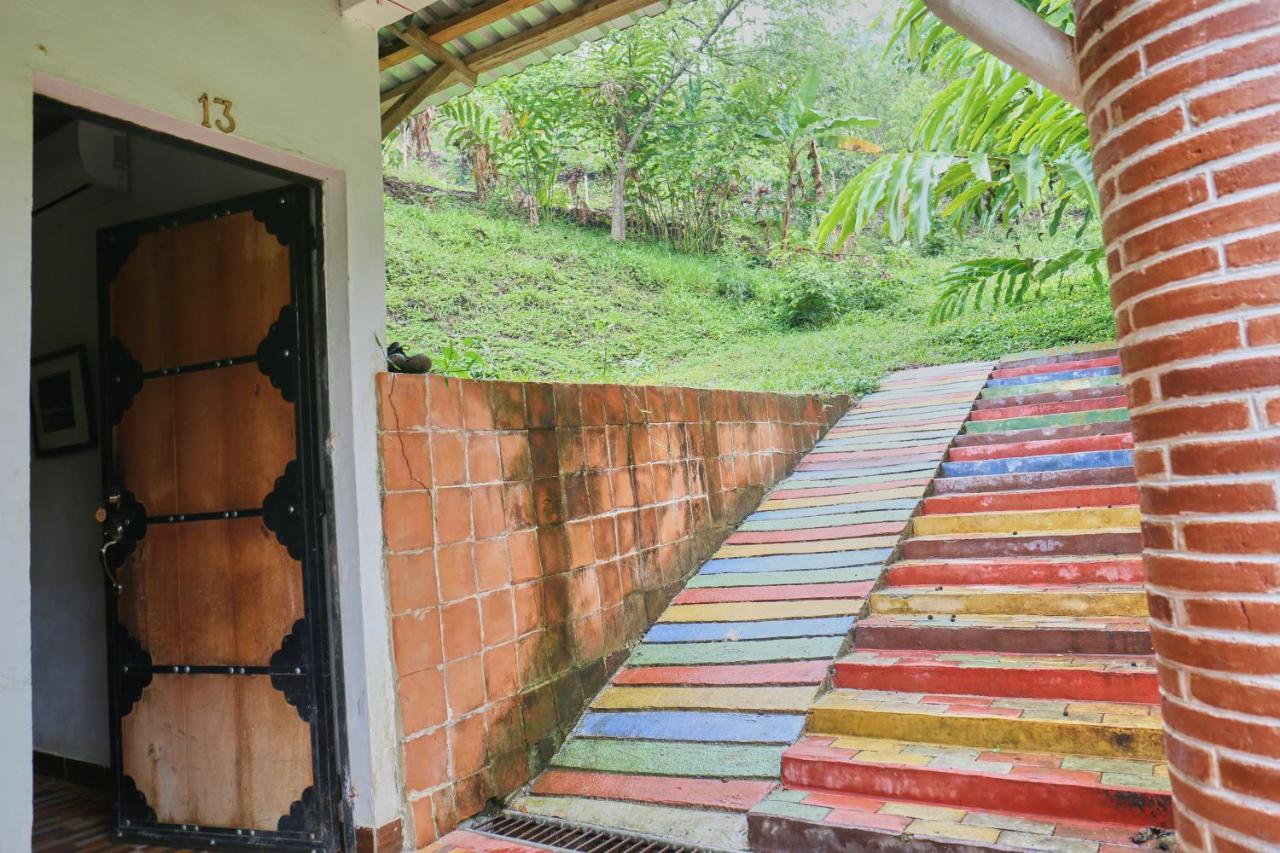 Vinas Hotel Lanquín Eksteriør bilde
