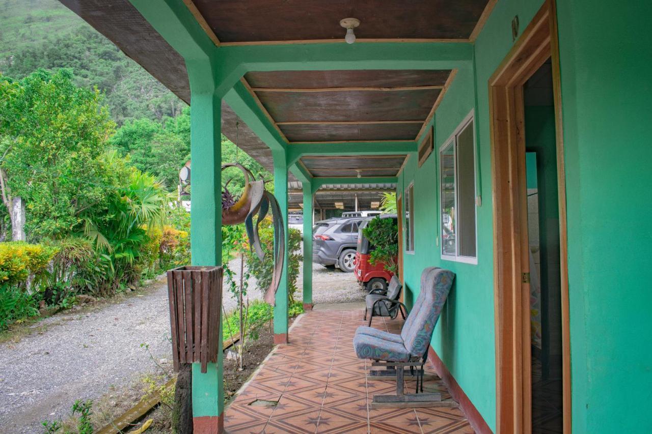 Vinas Hotel Lanquín Eksteriør bilde